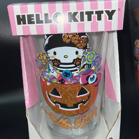 Halloween Hello Kitty Cup bundle - Picture 2 of 5